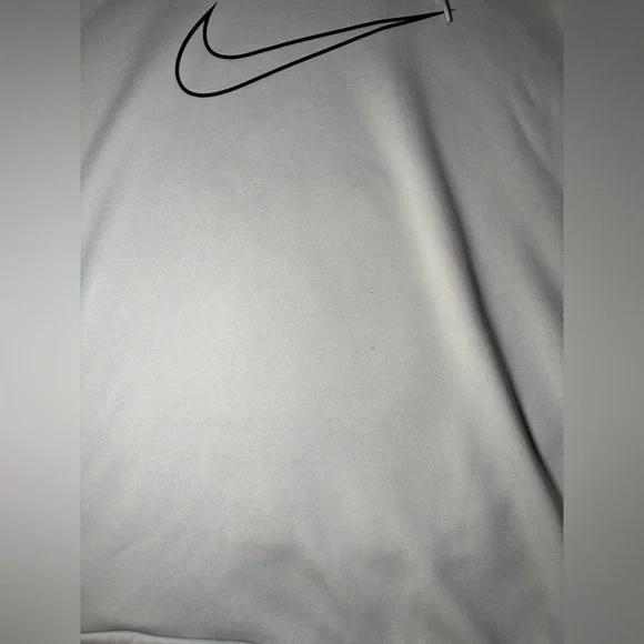 Nike Soft Gray Pullover Hoodie - Picture 4 of 13